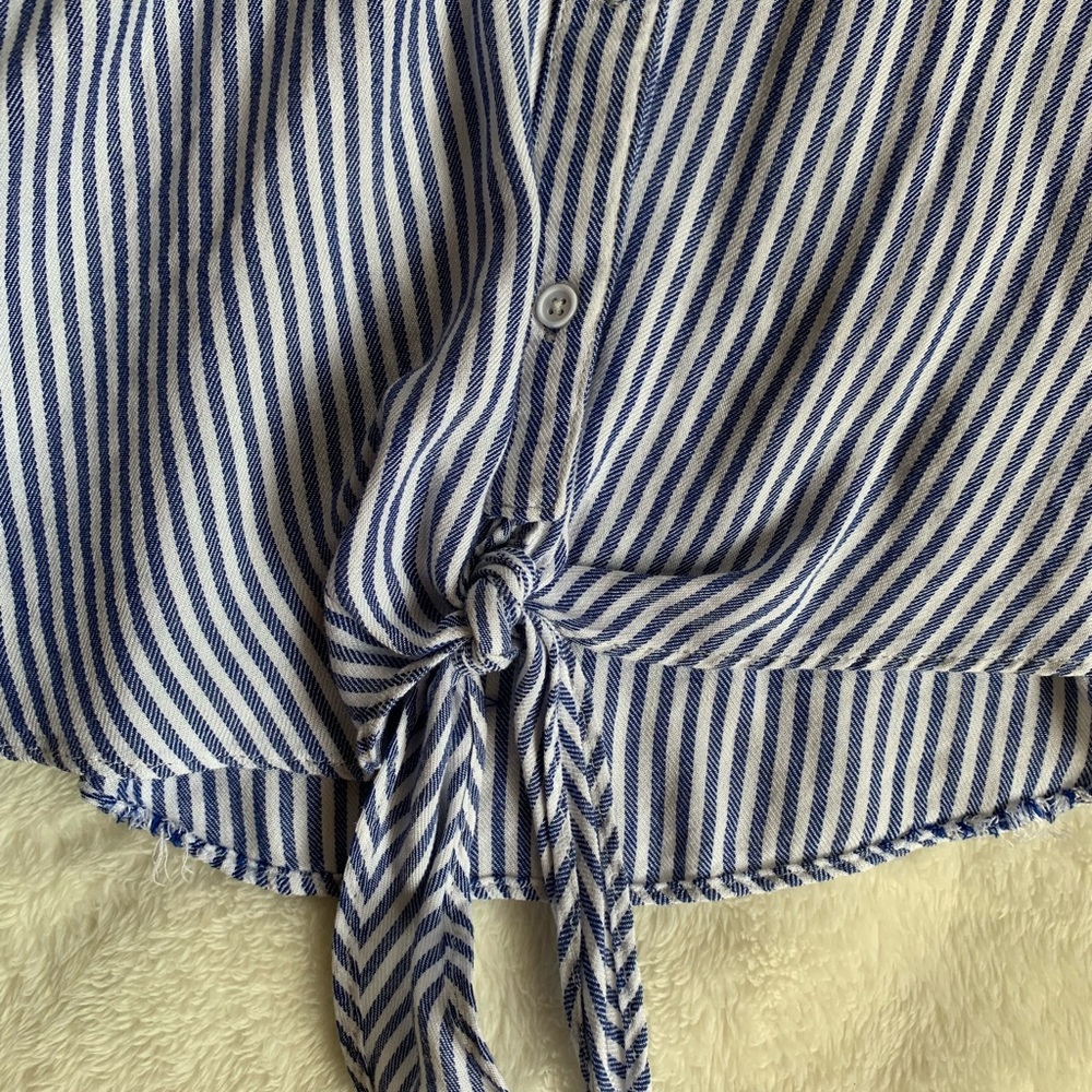 Stripped button down - Picture 3 of 4